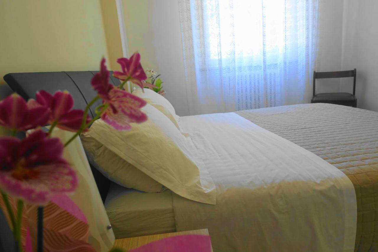 Casa Di Barbara Hotel Castiglione Delle Stiviere Luaran gambar